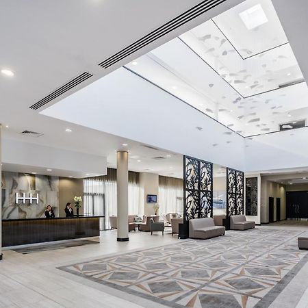 Heston Hyde Hotel Hounslow Eksteriør billede
