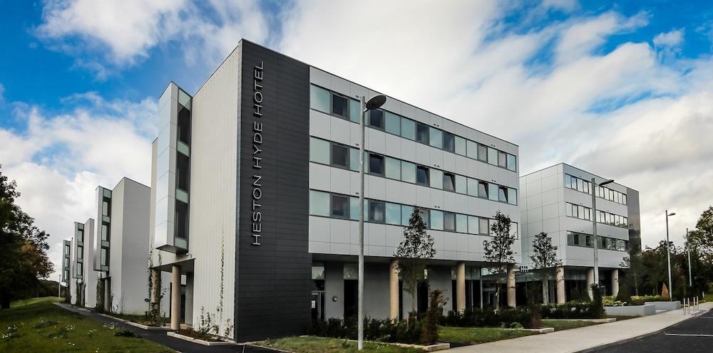 Heston Hyde Hotel Hounslow Eksteriør billede