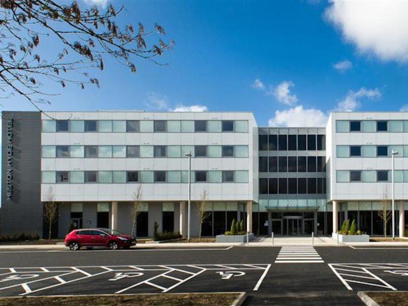 Heston Hyde Hotel Hounslow Eksteriør billede