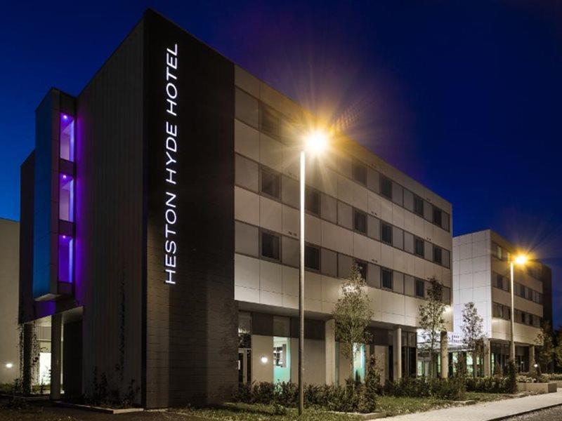 Heston Hyde Hotel Hounslow Eksteriør billede