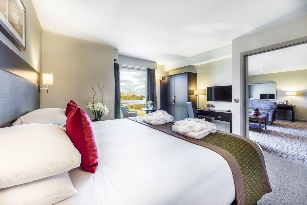 Heston Hyde Hotel Hounslow Eksteriør billede